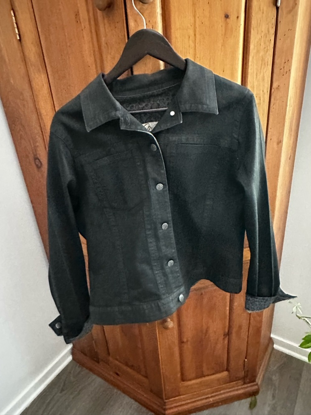 Miracle body Black Jean Jacket with Button Front